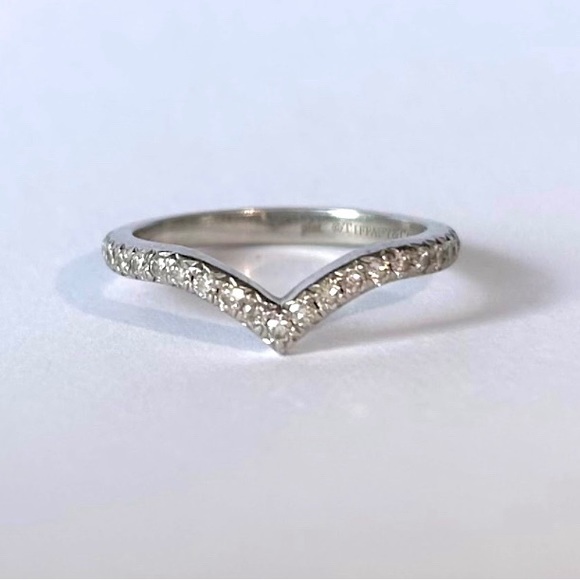 Tiffany & co. : Soleste V Ring - Picture 2 of 6